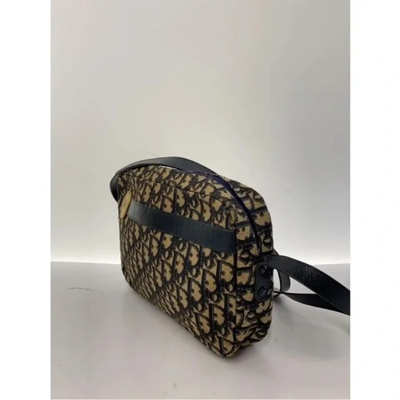 Dior Black and Tan Shoulder Bag - Picture 2 of 8